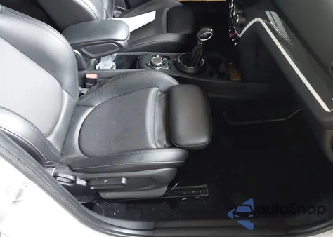 2017 Mini Countryman Cooper S из США, поврежденный, VIN WMZYT5C30H3D79673